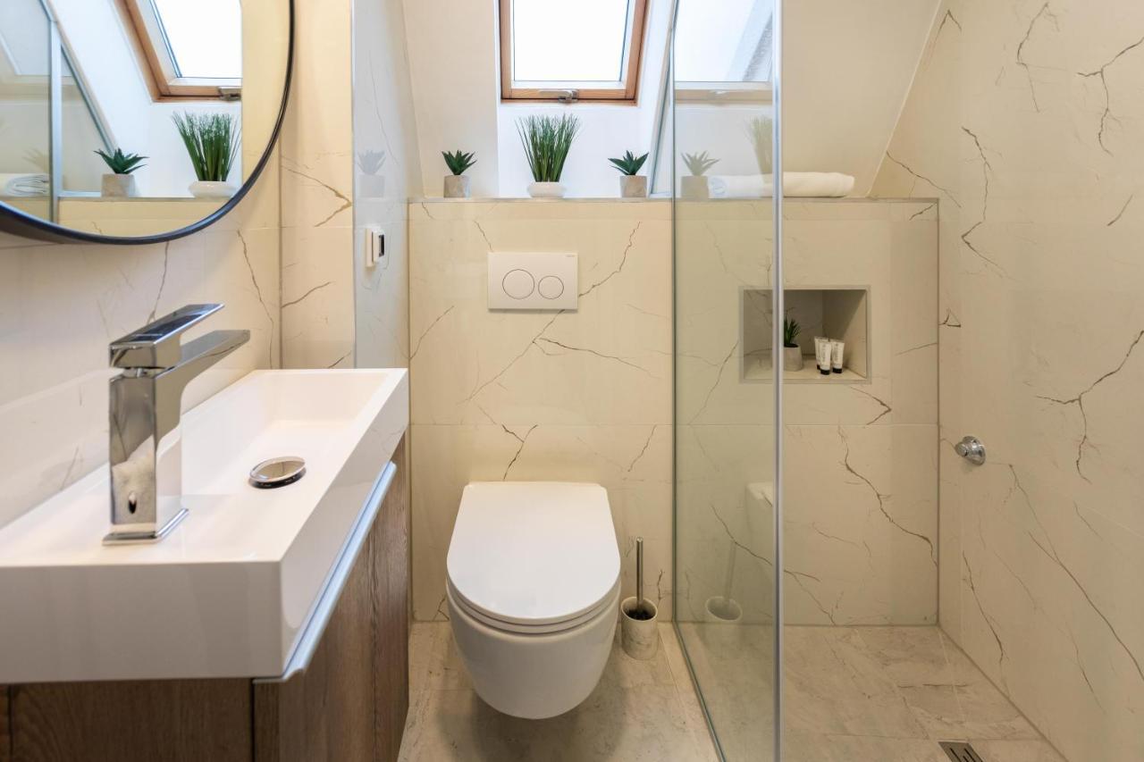 Appartamento Design 1Bdr Loft Near Kvaternik Square Zagabria Esterno foto