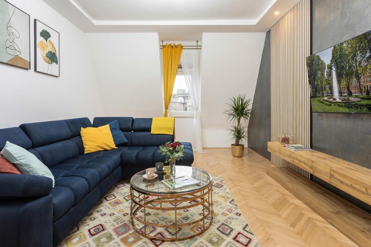 Appartamento Design 1Bdr Loft Near Kvaternik Square Zagabria Esterno foto
