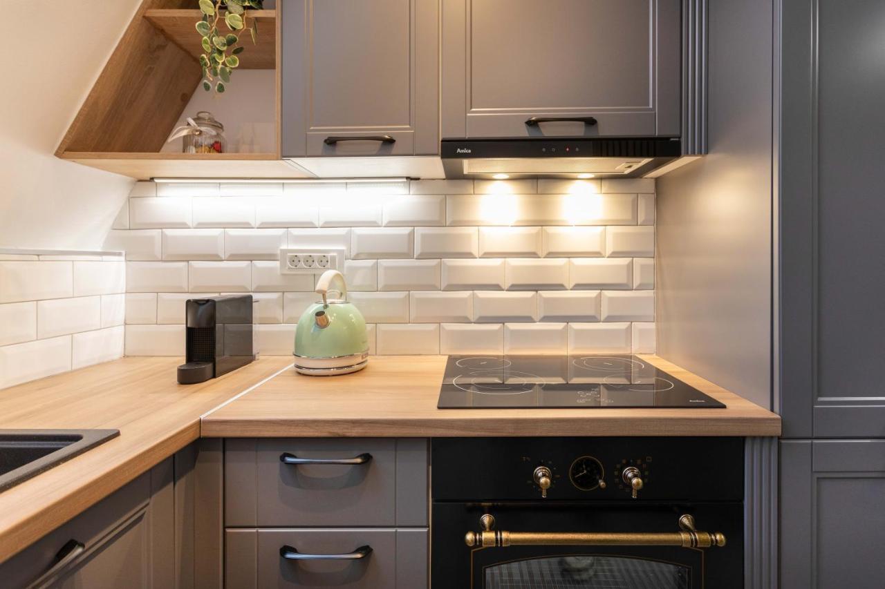 Appartamento Design 1Bdr Loft Near Kvaternik Square Zagabria Esterno foto