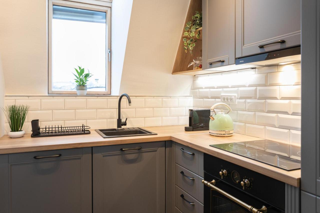 Appartamento Design 1Bdr Loft Near Kvaternik Square Zagabria Esterno foto